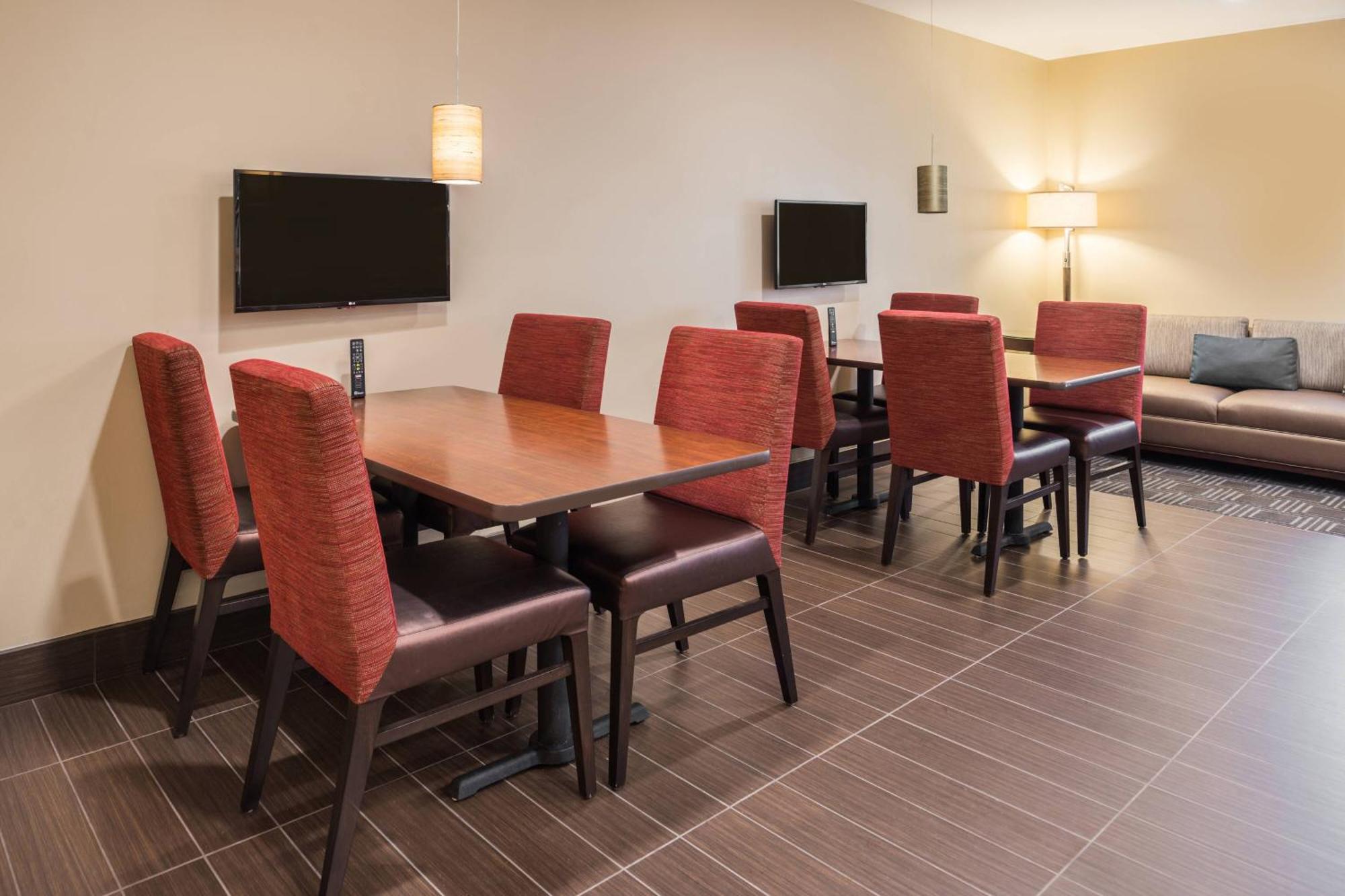 Towneplace Suites By Marriott New Hartford Экстерьер фото