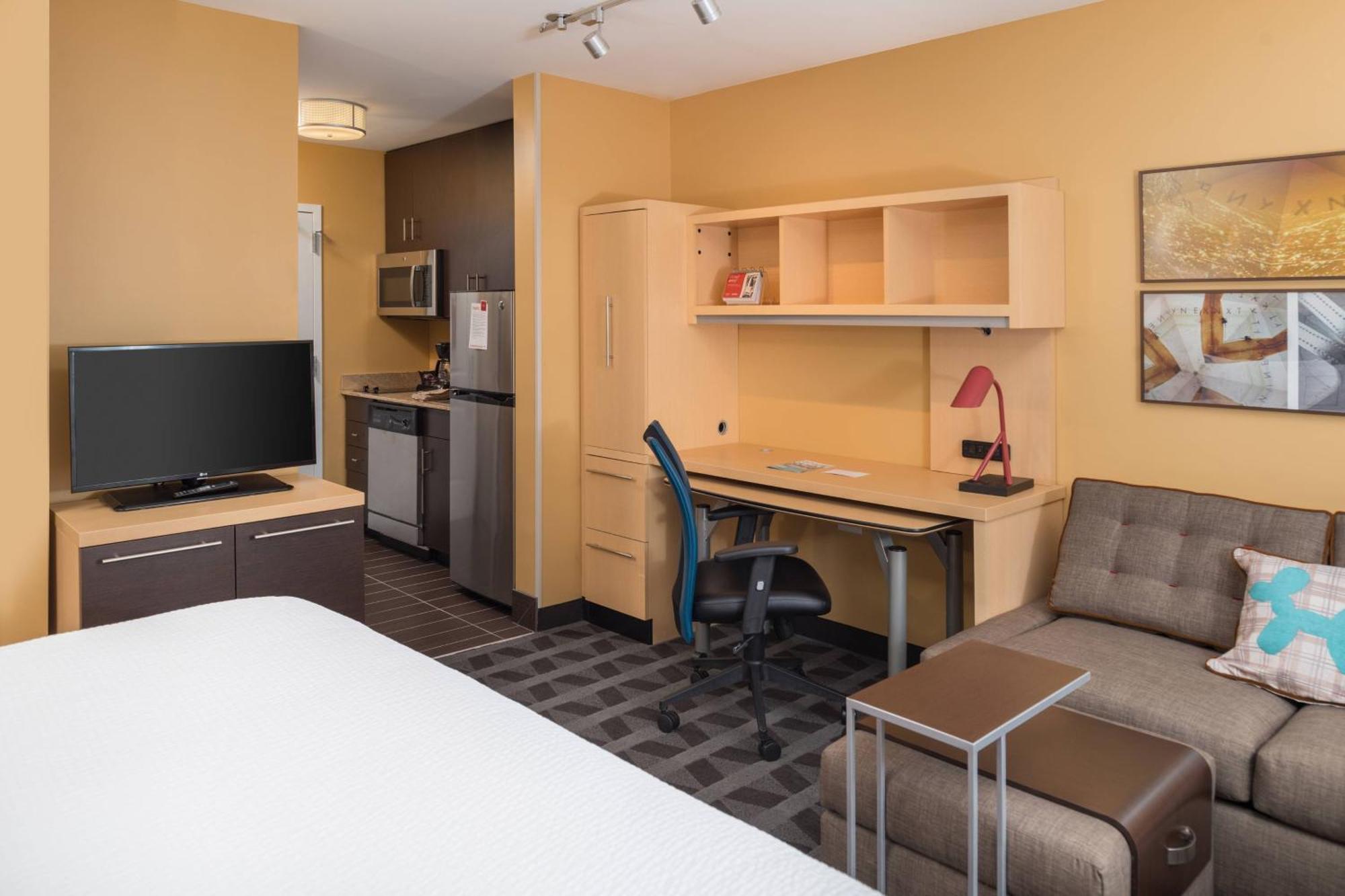 Towneplace Suites By Marriott New Hartford Экстерьер фото