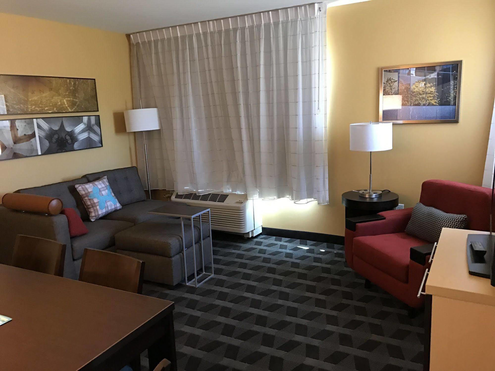 Towneplace Suites By Marriott New Hartford Экстерьер фото
